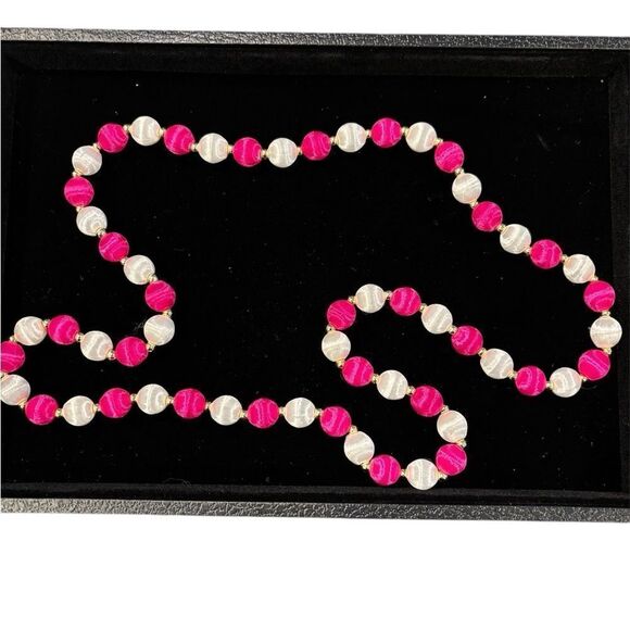 Vintage Pink and White Silk Pearl Beaded Necklace 60’s - Picture 2 of 2